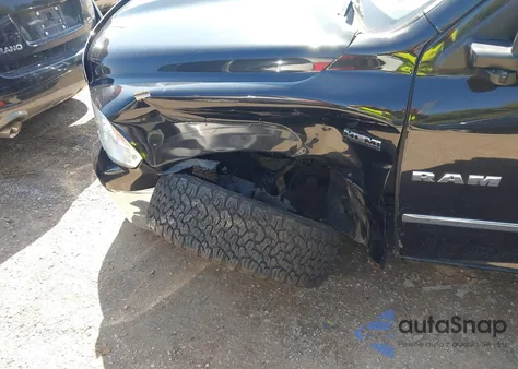 2010 Dodge Ram 1500 Slt/Sport/Trx z USA, uszkodzony, nr VIN 1D7RV1GT0AS110301